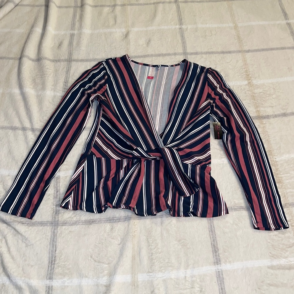 No boundaries striped shirt